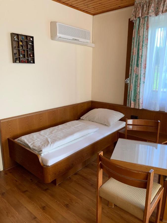 لويبرسدورف باي فرس Hotel Arkadenhof المظهر الخارجي الصورة